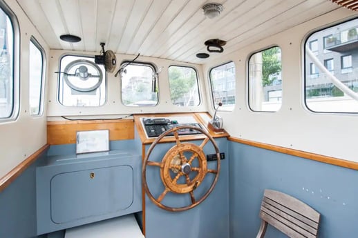 Houseboat 883 Amsterdam photo 9