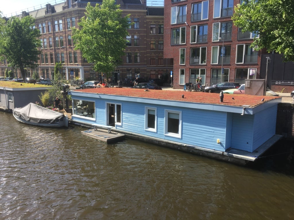 Houseboat rental Amsterdam (82) Book Barges & Boathouses