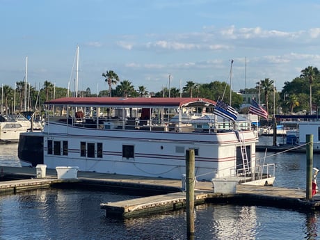 Houseboat 109 Sanford photo 3