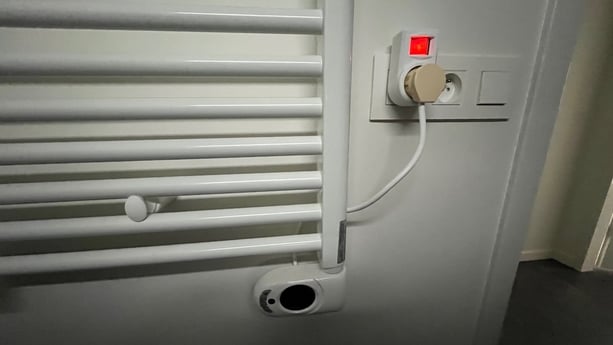 Separately adjustable temperature in the bathroom.
