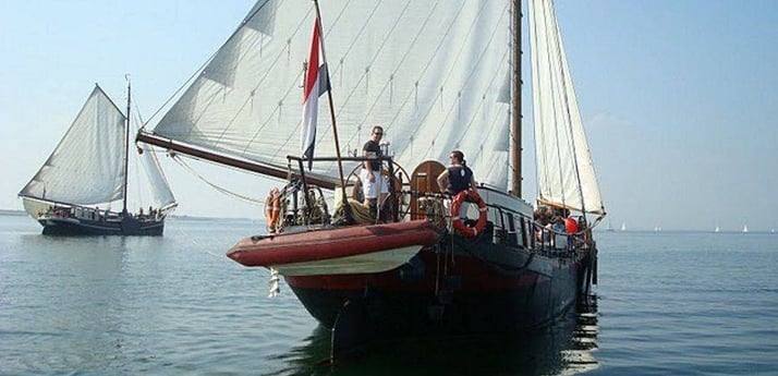 Woonboot 704 Enkhuizen foto 8