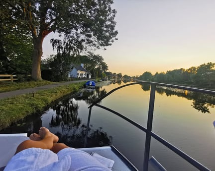 Houseboat 956 Bodegraven photo 13