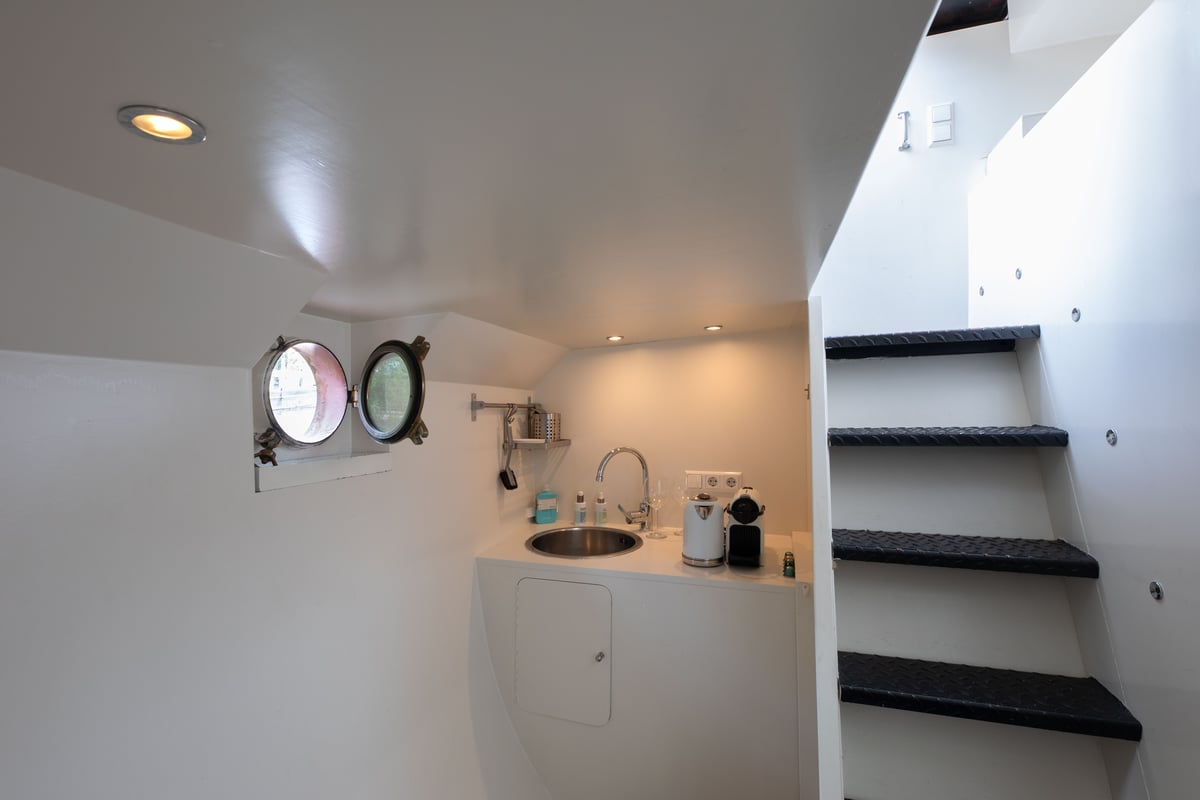 Houseboat Amsterdam Exclusive Houseboat Bed and Breakfast