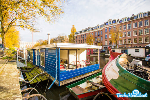 Beautiful, central, quiet, warm, cozy, familyfriendly, private houseboat