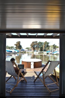 Houseboat 385 San Fernando photo 18