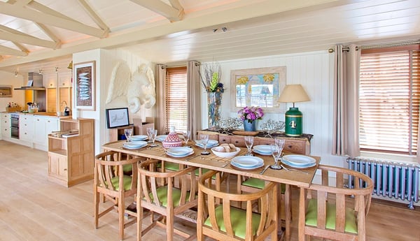 Dining table (made by Ambrose Heal in 1922 for Winston Churchill's house at Chartwell) - seats  8