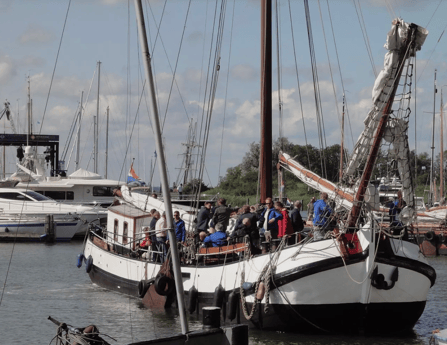 Woonboot 948 Muiden foto 1