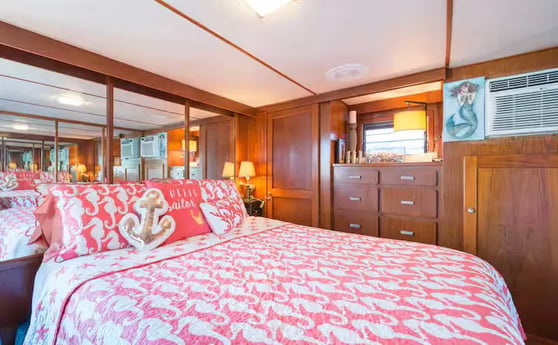 Houseboat 109 Sanford photo 20