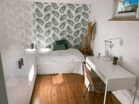 Second bedroom with single bed and desk