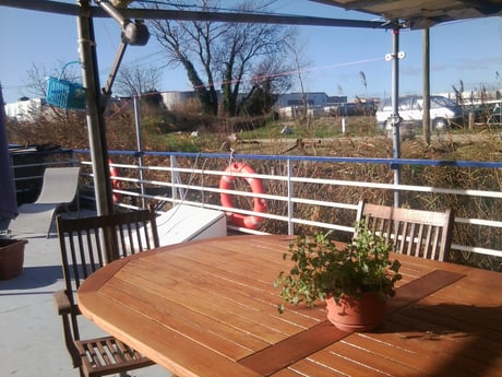 Terrasse in der Sonne