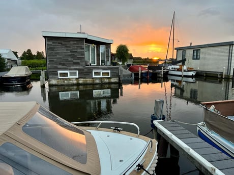 Zonsopgang bij de jachthaven