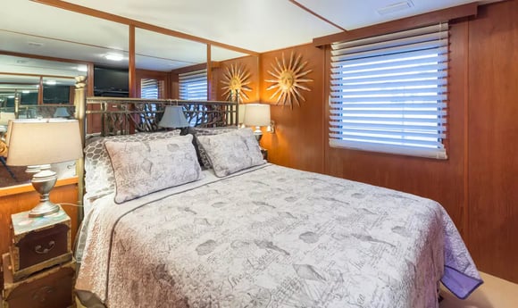 Houseboat 109 Sanford photo 17
