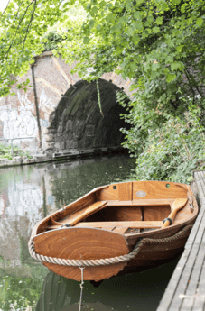 Acis row-boat