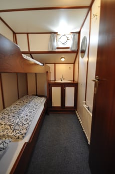 Two-person cabin