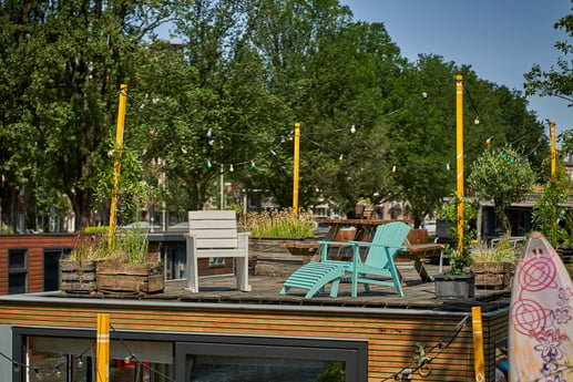 Können Sie sich schon vorstellen, auf der Dachterrasse ein Glas Wein zu trinken?