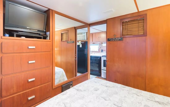 Houseboat 109 Sanford photo 18