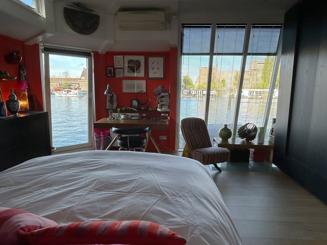 Houseboat Amsterdam: De Weesper