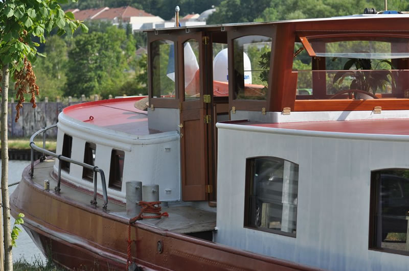 Houseboat Lyon La Semouse B&B and Rivere