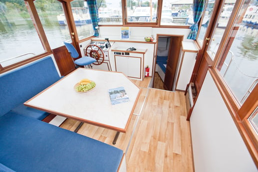 Houseboat 283 Sneek photo 4