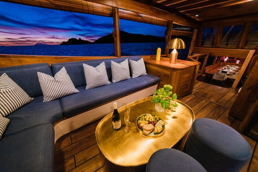 Zeilschip 762 Komodo foto 21