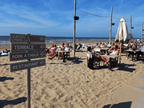 A 30-minute drive takes you to the beautiful Dutch coast (55 minutes by public transport).