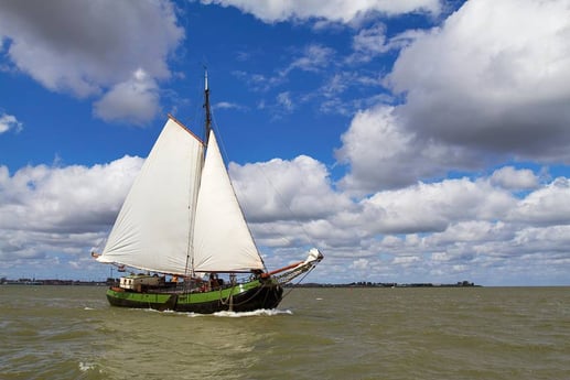 Woonboot 639 Enkhuizen foto 2