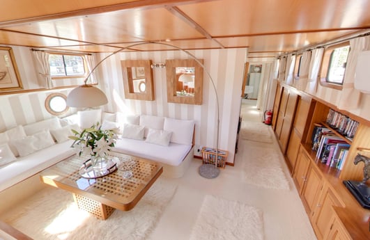 Houseboat 811 Capestang photo 2