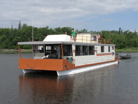 Our largest houseboat!