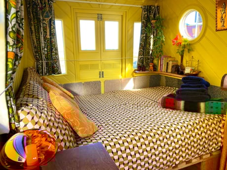 Comfortabel bed met alle linnengoed aanwezig