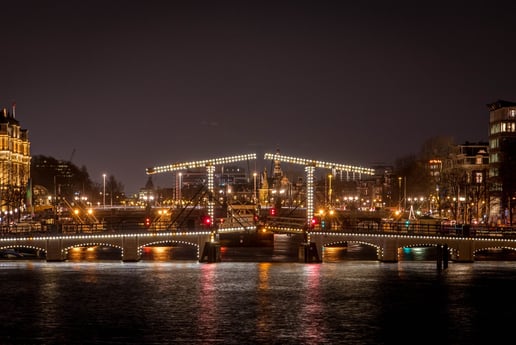 Skinny bridge