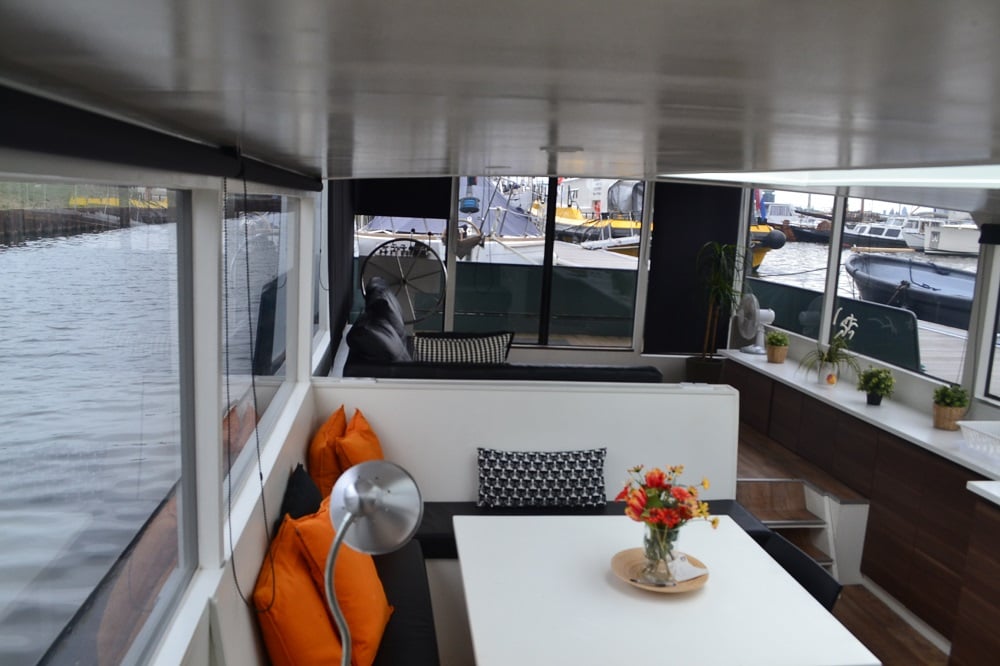 Houseboat rental Amsterdam (150) Book Barges & Boathouses