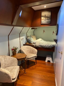 Slaapkamer / bedroom bakboord