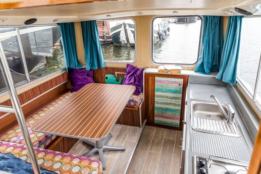 Houseboat 593 Amsterdam photo 4