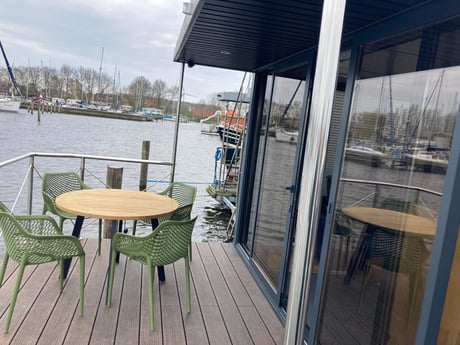 terras bij woonkamer