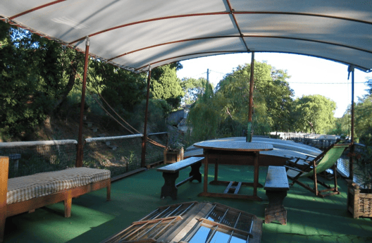 Terrasse solarium, endroit agréable pour se détendre