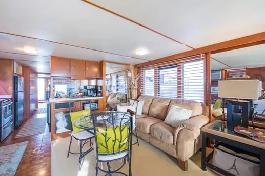 Houseboat 109 Sanford photo 15