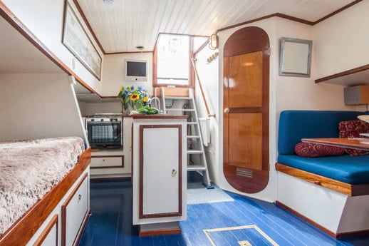 Houseboat 883 Amsterdam photo 7