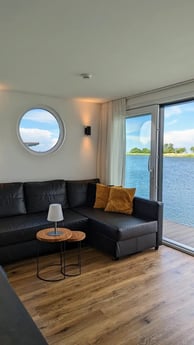 Woonkamer met bank