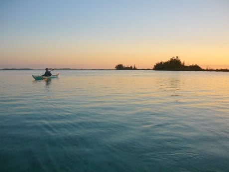 kayak au coucher du soleil