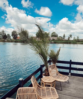 Deck chill-out