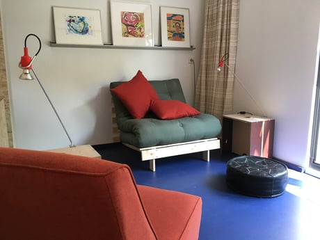 Espace détente avec fauteuil futon (couchage)