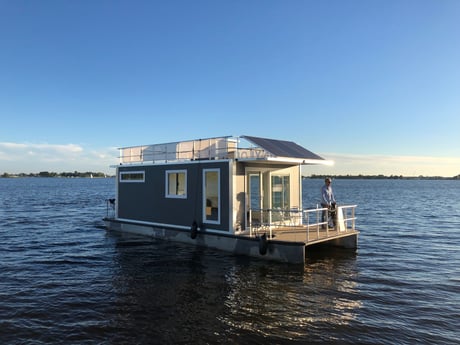 Houseboat 727 Loosdrecht photo 0