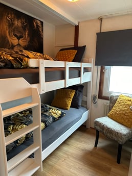 200x90 spacious bunk bed