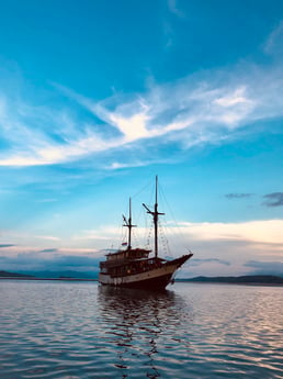 Houseboat 761 Labuan Bajo photo 5