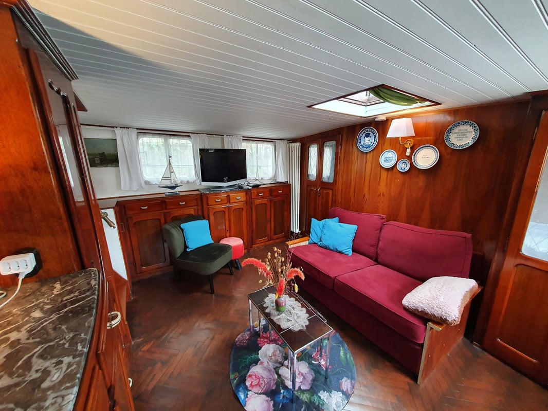 Houseboat Rotterdam Captain's Apartment