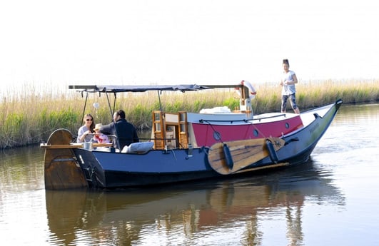 ¿Puedo presentarles? Este es nuestro barco Frederiek.