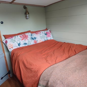 Houseboat 1125 Gloucester photo 24