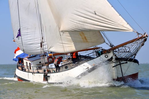 Woonboot 646 Enkhuizen foto 0