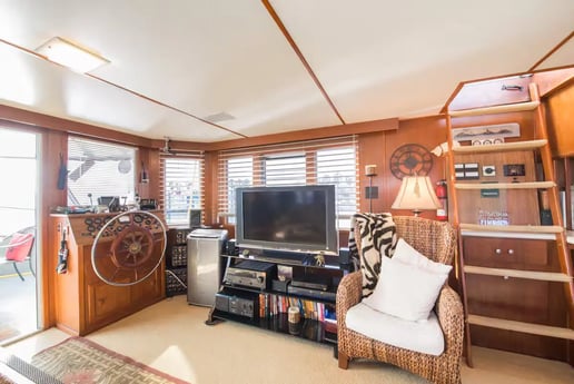 Houseboat 109 Sanford photo 13