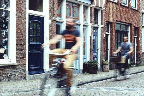 Bizon Bike Houseboat Rental Leiden